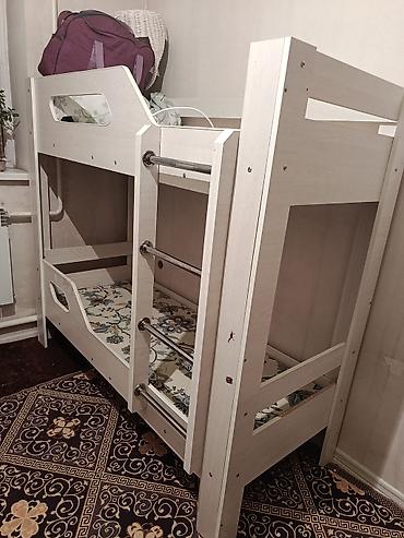 детский кровать для садика: Двухъярусная детская кровать из светлого ЛДСП. Особенности: - Два — 1