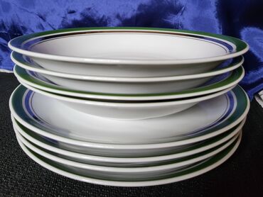 Ostali antikviteti: Tanjiri Winterling Kirchenlamitz 1950-1990 Bavaria. Porcelanski — 2