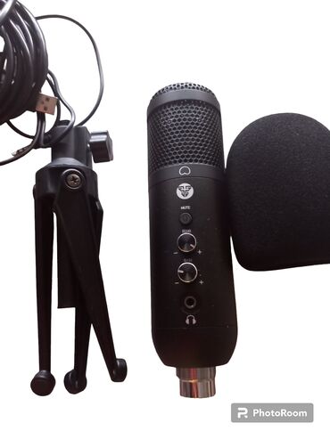 Mikrofoni: Mikrofon, nov, u kutiji