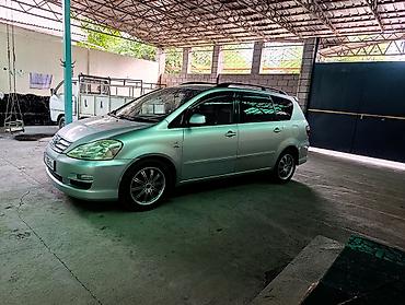 a8 d2: Toyota Avensis Verso: 2006 г., 2.2 л, Механика, Минивэн — 5