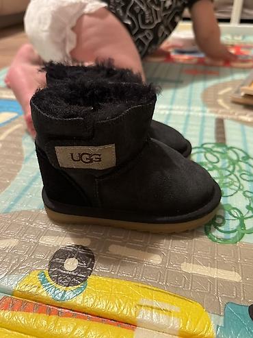 xəzli botinkalar: UGG uşaq botları - Brend: UGG - Altlıq: rezin, sürüşməyə qarşı — 2