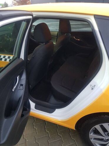 Hyundai: Hyundai i30: 1.6 l. | 2018 έ. Πολυμορφικό — 5