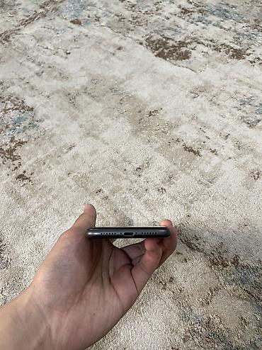 Apple iPhone: IPhone 11, Б/у, 64 ГБ, Черный, Защитное стекло, Чехол, Кабель, 73 % — 6