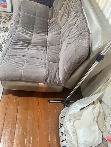 мебел диваны: Диван-кровать, цвет - Коричневый, Б/у
