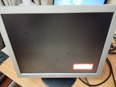 Monitorlar: Samsung SyncMaster LCD MONİTOR Model: 173V. 17-düym ekrandır — 4