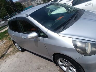 фит 1: Honda Fit: 2004 г., 1.3 л, Вариатор, Бензин, Хэтчбэк