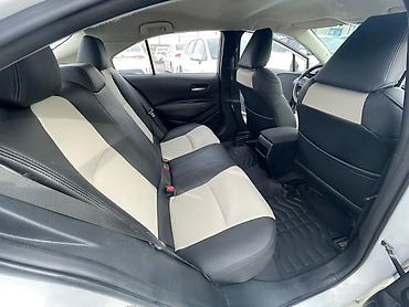 Toyota: Toyota Corolla: 2021 г., 1.8 л, Вариатор, Гибрид, Седан — 16