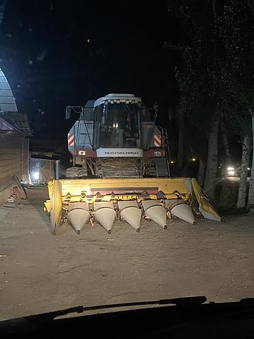 Кукурузные жатки: Кукурузная жатка на комбайн Oros hsa в продаже две жатки адрес Кемин — 1