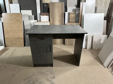 Офисные столы: Офисный стол, Новый, Нерегулируемый, цвет - Белый, ЛДСП, Самовывоз, Платная доставка — 10