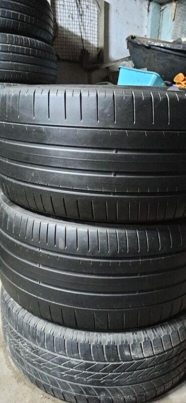 runx alex: Шиналар 315 / 40 / R 21, Жай, Колдонулган, Жуп, Жеңил унаалар, Италия, Pirelli