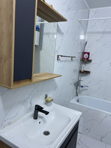 Посуточная аренда квартир: 1 комната, Душевая кабина, Постельное белье, Кондиционер — 8