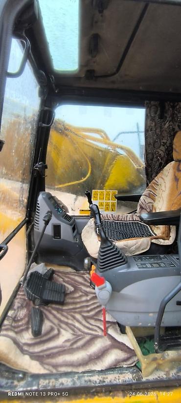 эксковатора: Экскаватор, Komatsu, 2021 г., Гусеничный — 8