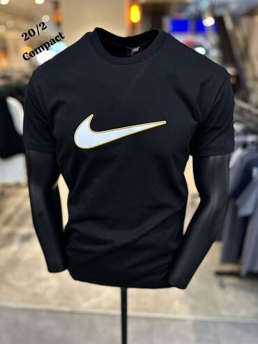 Majice: Muška majica Vel.S cena 1800 dinara vel.M cena 2000 dinara Vel.L — 9