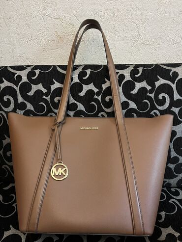 Классические сумки: Классическая сумка, Michael Kors, США, Материал: Натуральная кожа, Водонепроницаемость, Жёсткая конструкция, Застежка на молнии, Женские