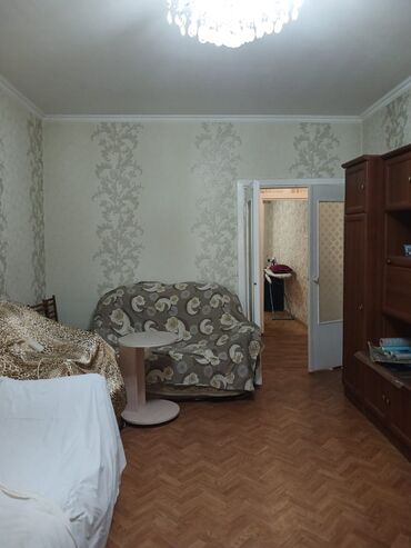 меняю с моей доплатой: 2 комнаты, 50 м², 105 серия, 1 этаж, Косметический ремонт