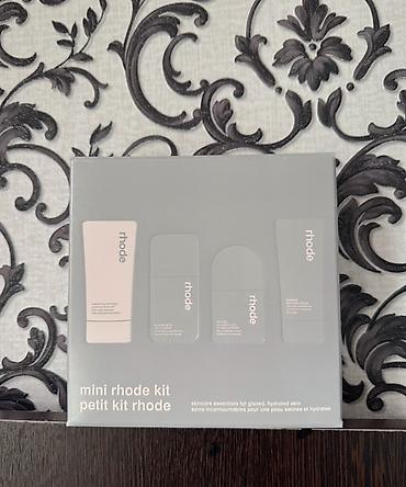 rhode: Набор ухода за кожей rhode — Mini Rhode Kit. Компактный комплект — 1