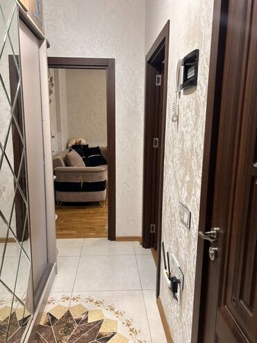 Uzunmüddətli kirayə mənzillər: Bileceri Kristal Abseronda 17/2 mertebesınde radnoy1 otaqlı menzil — 4