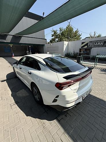 белый салон: Kia K5: 2021 г., 2 л, Автомат, Газ, Седан — 10