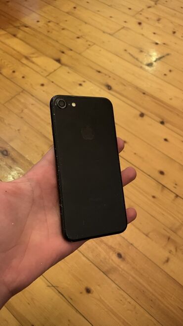 Apple iPhone: IPhone 7, Qara, Barmaq izi — 1