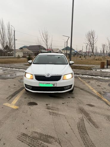 Skoda: Skoda Octavia: 2016 г., 1.6 л, Автомат, Бензин, Седан