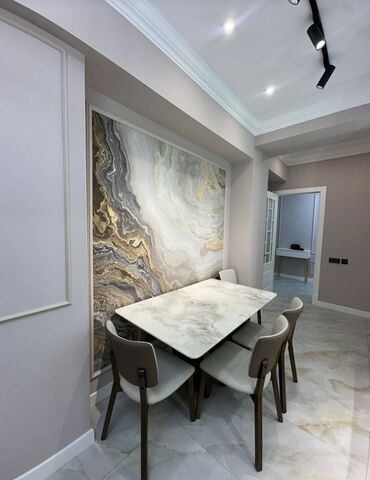 Долгосрочная аренда квартир: 4 комнаты, Риэлтор, Без подселения, С мебелью полностью — 2