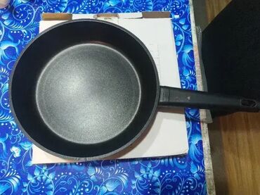 Tiganji: Frying pan Sky Light, Rocky 10311, Black Slanje Brzom postom ide na — 1