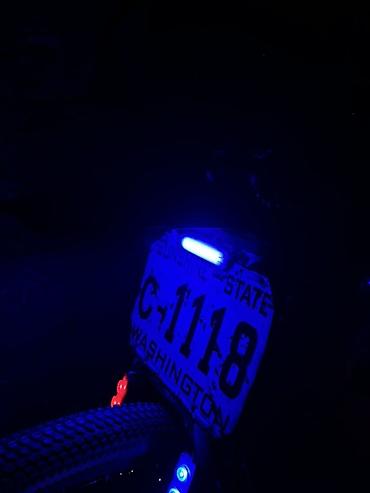 velosiped ucun ses: LED işıqlarla təchiz olunmuş xüsusi tərtibatlı dağ velosipedi - Gecə — 4