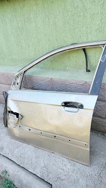 Передняя левая дверь автомобиля Хундай гетс