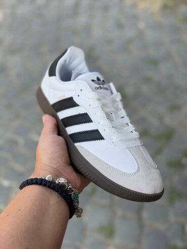 adidas samba ženske: Adidas Samba patike

Novo
Brojevi 36 do 46