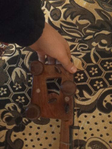 Tar: Tar uçebnidir üzü simləri ve tacı deyişlmelidir 100 manatadır isdeyen — 10