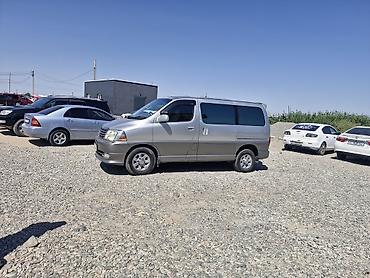 Toyota Grand Hiace: 2001 г., 3.4 л