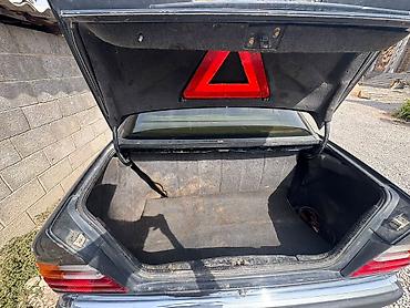 daf 2013: Mercedes-Benz W124: 1991 г., Механика, Седан — 8