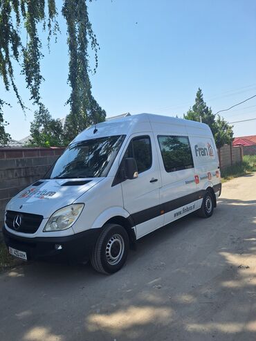 спринтер низкий средний: Легкий грузовик, Mercedes-Benz