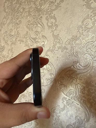 15 pro 256: IPhone 15 Pro, 128 GB — 3