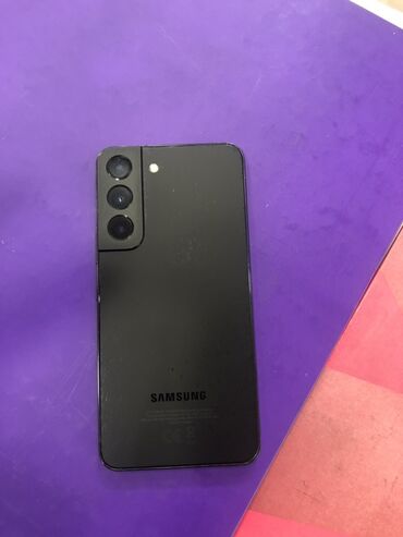 telefon divar kağızları 2022: Samsung Galaxy S22, rəng - Qara