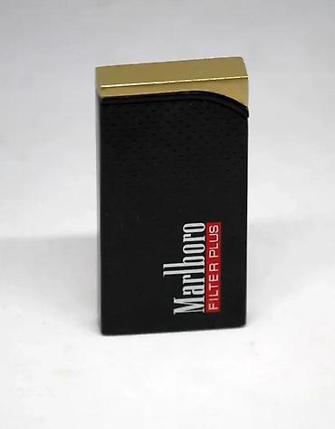 Upaljači i prateća oprema: MARLBORO Champ i Marlboro Slim Design Jet Flame upaljač. MARLBORO — 12