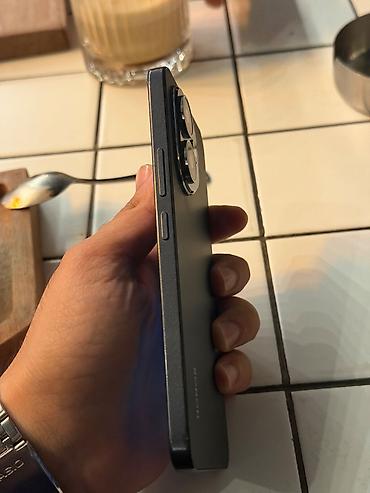 honor 90 ekran: Honor 400, 512 GB, rəng - Qara, Barmaq izi — 2