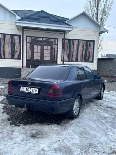 значки на авто: Mercedes-Benz 220: 1997 г., 2.5 л, Механика, Дизель, Седан