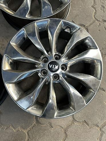 Диски: Литые Диски R 19 Kia, Комплект, отверстий - 5, Б/у — 5