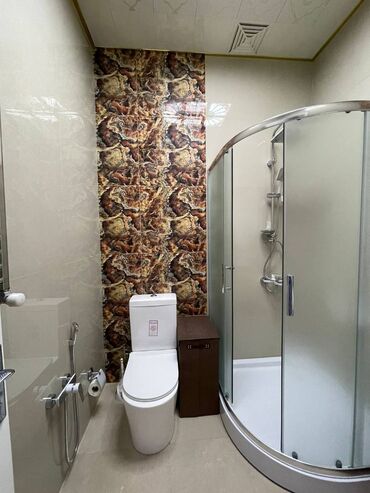 Uzunmüddətli kirayə mənzillər: İçəri şəhər metrosuna Axundov parkına yaxın 18 mertebeli binanın 8-cı — 7