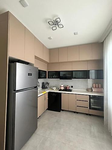 ev tecili satilir: 4 otaqlı, 162 kv. m, Kredit yoxdur, Yeni təmirli — 6