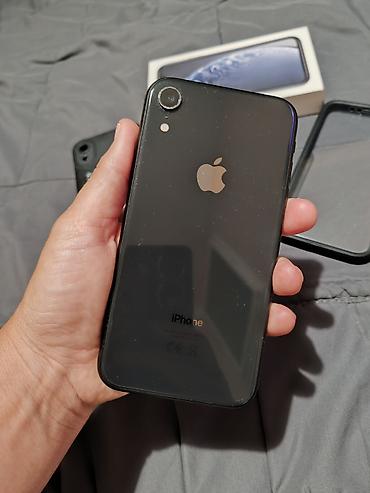 Apple iPhone: IPhone XR 64 GB – crni - Ekran 6.1" Liquid Retina (LCD) sa Face — 5