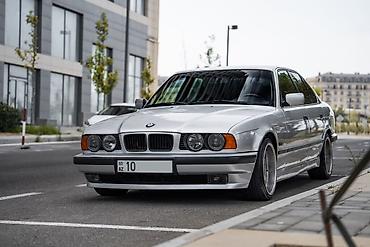 mercedes benz 2.2 diesel: BMW 5 series: 2.8 l | 1994 il Sedan — 6