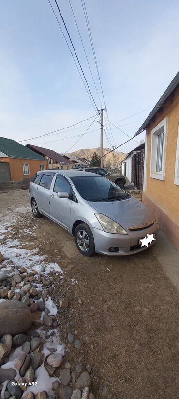 tayota 570: Toyota WISH: 2003 г., 1.8 л, Автомат, Бензин, Вэн/Минивэн