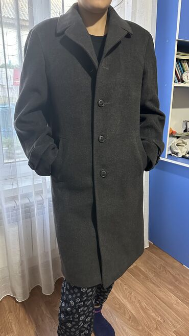 Пальто: Мужское пальто из шерсти, в отличном состоянии 52 размера🔥🔥🔥🔥