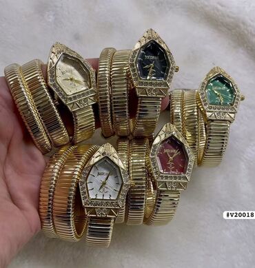 openbugbounty><script>alert(openbugbounty)<script>: Новый, Наручные часы, Just Cavalli