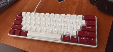 Klaviaturalar: Temudan alınıb, əla vəziyyətdədir, Red switch ve 60% mükəmməl səsi