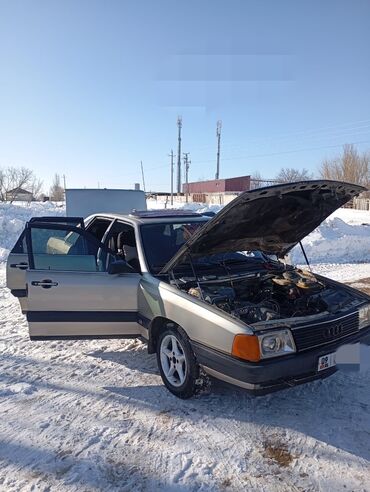 аваринний авто: Audi 100: 1986 г., 2.2 л, Механика, Бензин, Седан