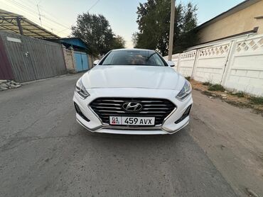 срочно в связи с переездом: Hyundai Sonata: 2018 г., 2 л, Автомат, Бензин, Седан