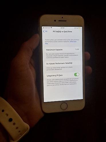 Apple iPhone: IPhone 8, 64 GB, Matte Gold, Barmaq izi — 8